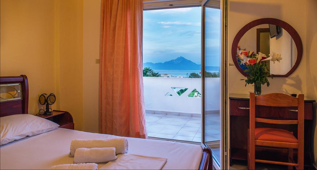 Hotel Stefani Sárti Quarto foto